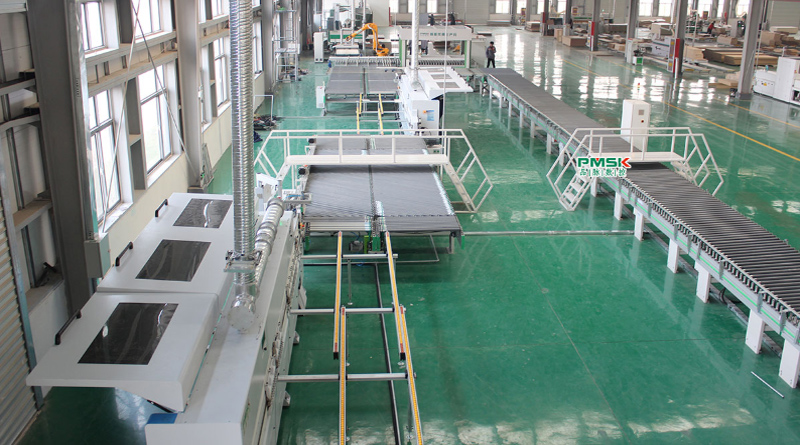 章丘家具廠使用品脈定制家具“4.0”智能生產線，投產運行